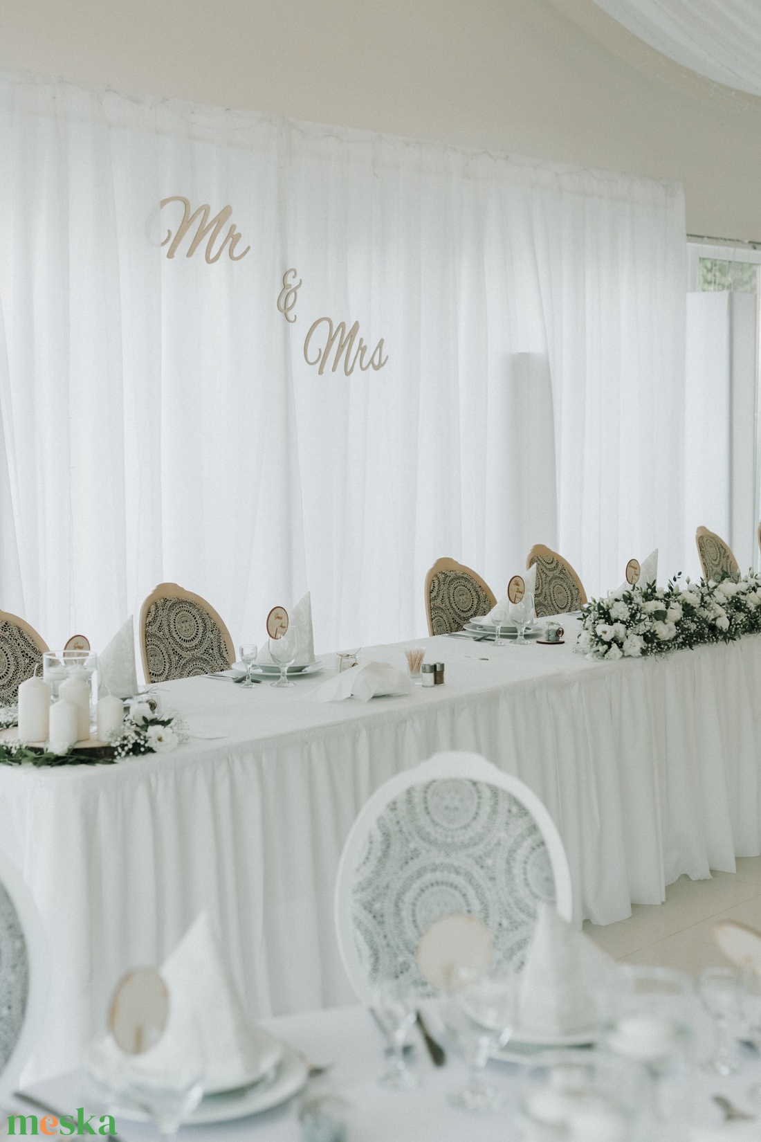 Mr.  és Mrs. felirat - esküvő - dekoráció - helyszíni dekor - Meska.hu