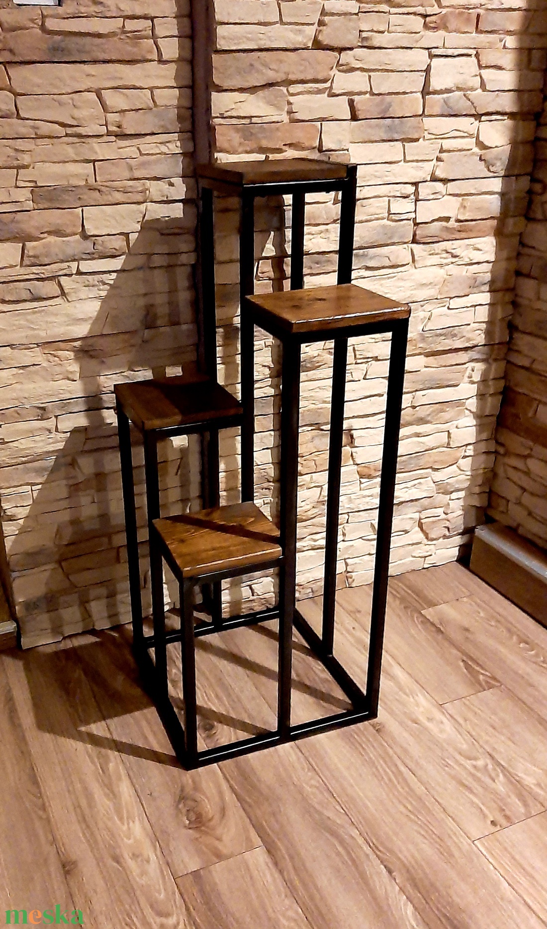 Fém virágtartó, virágtartó állvány - otthon & életmód - bútor - virágállvány - Meska.hu