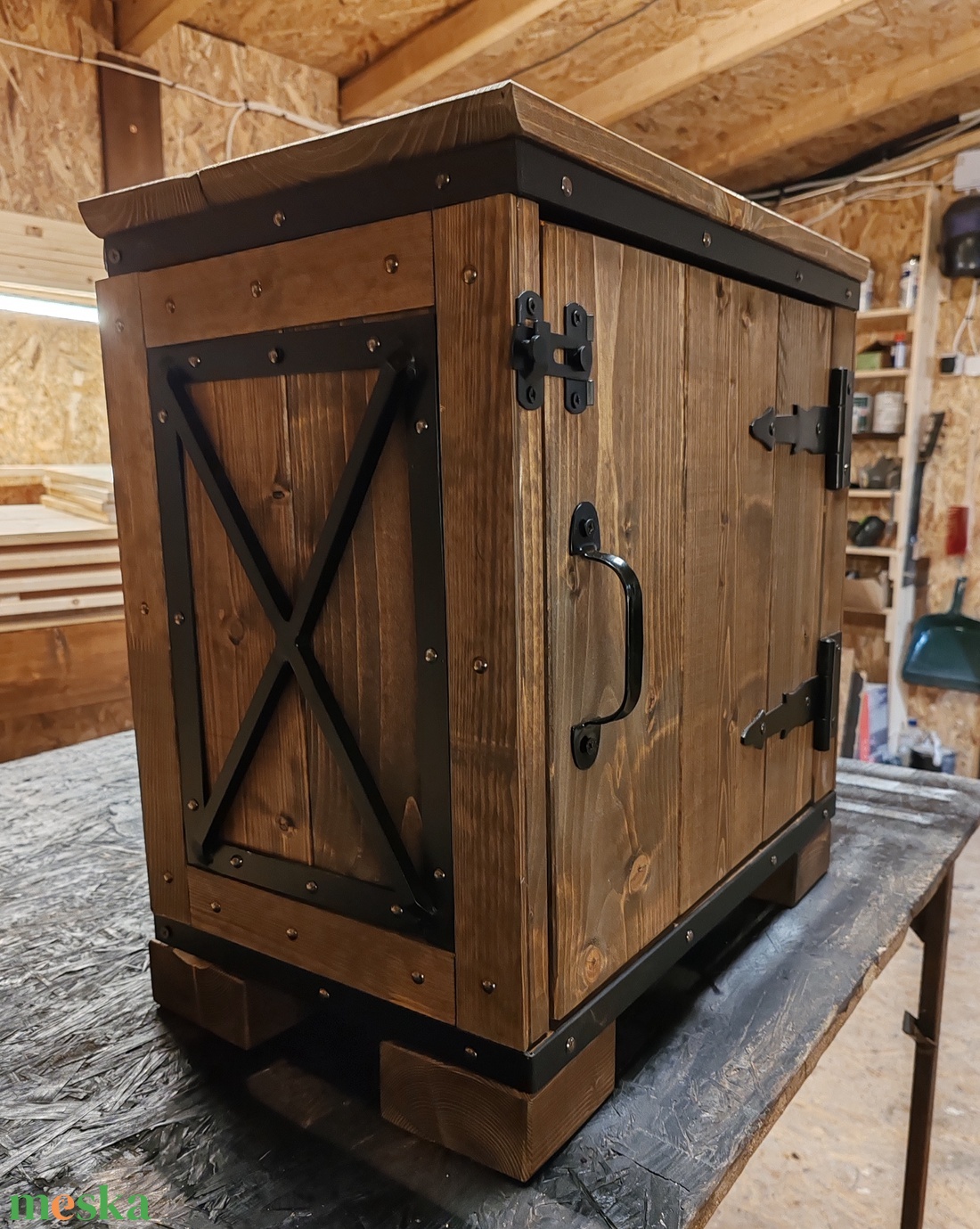 Rusztikus éjjeliszekrény  - otthon & életmód - bútor - szekrény - Meska.hu