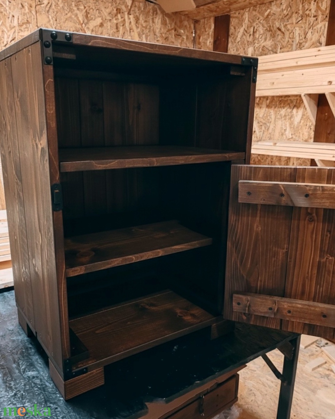 Rusztikus Loft Éjjeliszekrény - Wenge színű, tömörfa kisasztal - otthon & életmód - bútor - szekrény - Meska.hu