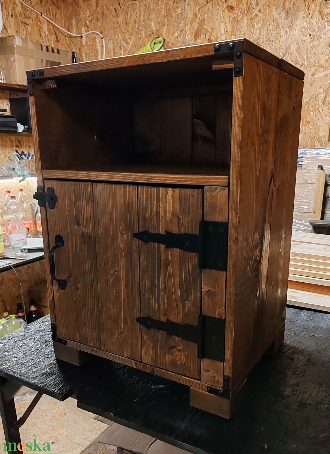 Rusztikus éjjeliszekrény - otthon & életmód - bútor - szekrény - Meska.hu