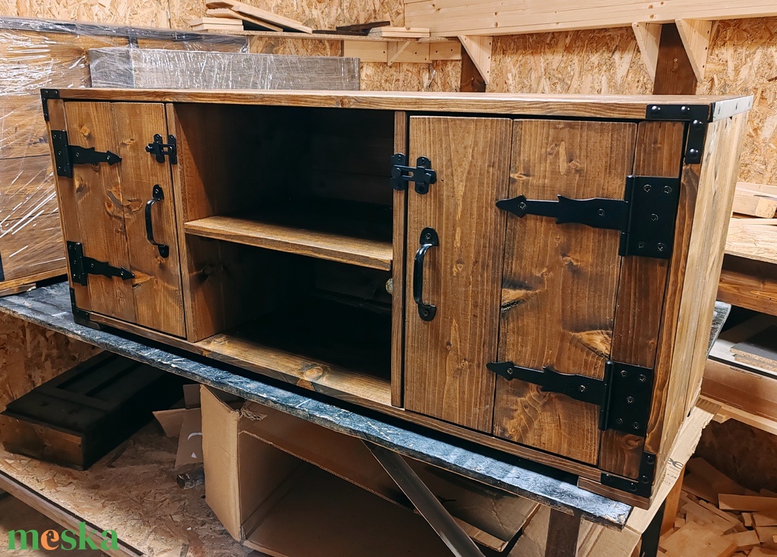 Rusztikus stílusú Tv tartó szekrény - otthon & életmód - bútor - szekrény - Meska.hu