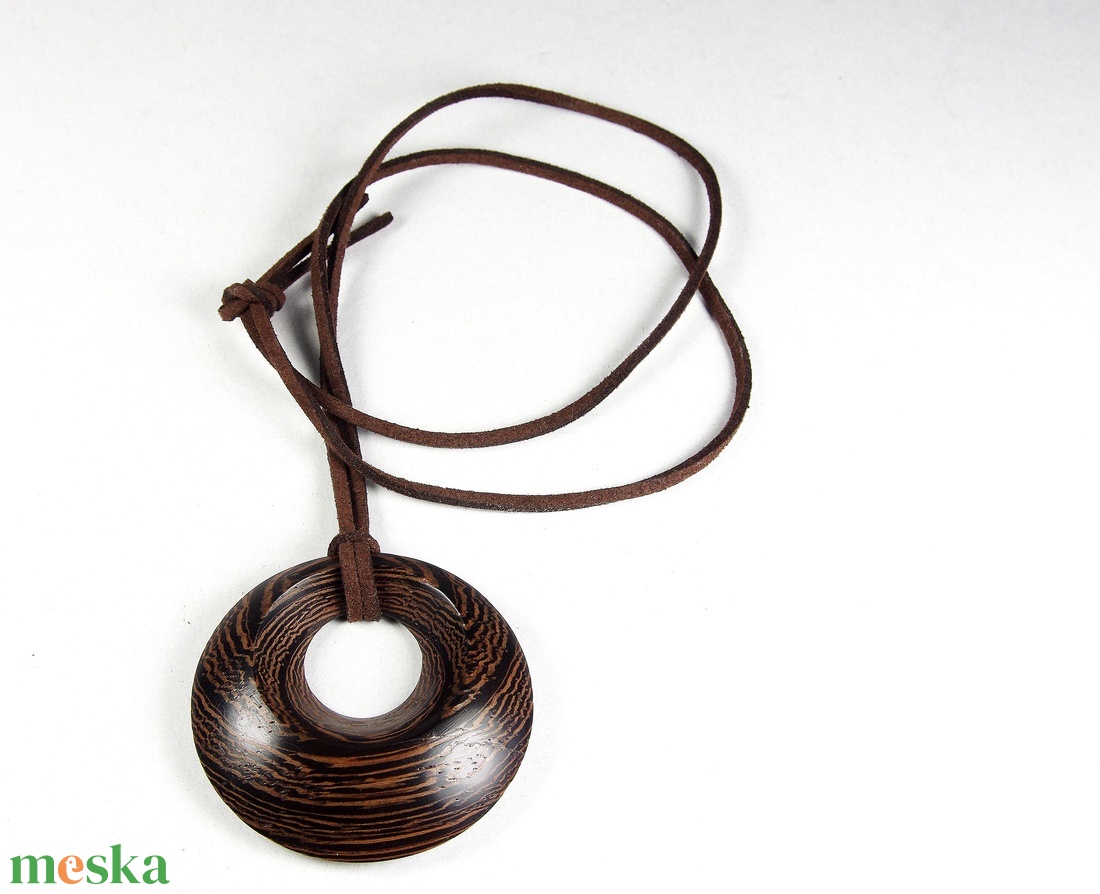 Wenge - Egyedi kézműves medál - ékszer - nyaklánc - medál - Meska.hu Wenge - Egyedi kézműves medál - ékszer - nyaklánc - medál - Meska.hu