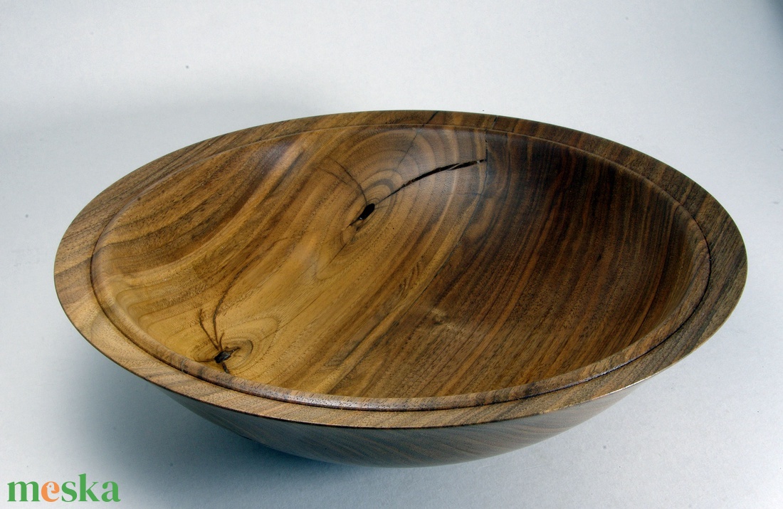 Szép dió - egyedi kézműves kínálótál diófából - otthon & életmód - dekoráció - asztal és polc dekoráció - asztaldísz - Meska.hu