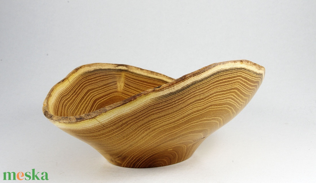 Natúr karéjtál - Egyedi, kézműves kínálótál akácfából - otthon & életmód - dekoráció - asztal és polc dekoráció - asztaldísz - Meska.hu