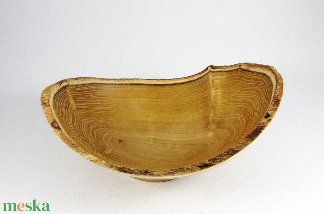 Natúr karéjtál - Egyedi, kézműves kínálótál akácfából - otthon & életmód - dekoráció - asztal és polc dekoráció - asztaldísz - Meska.hu