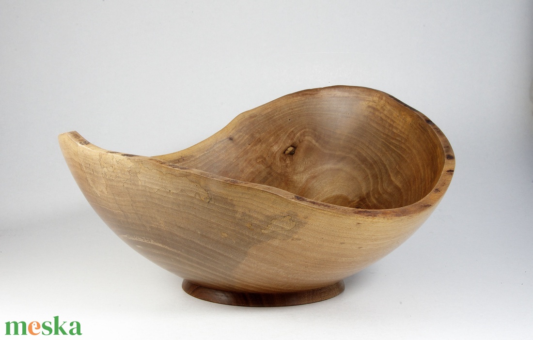 Nagy dió - Egyedi, kézműves kínálótál diófából - otthon & életmód - dekoráció - asztal és polc dekoráció - asztaldísz - Meska.hu