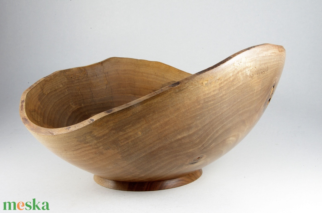 Nagy dió - Egyedi, kézműves kínálótál diófából - otthon & életmód - dekoráció - asztal és polc dekoráció - asztaldísz - Meska.hu