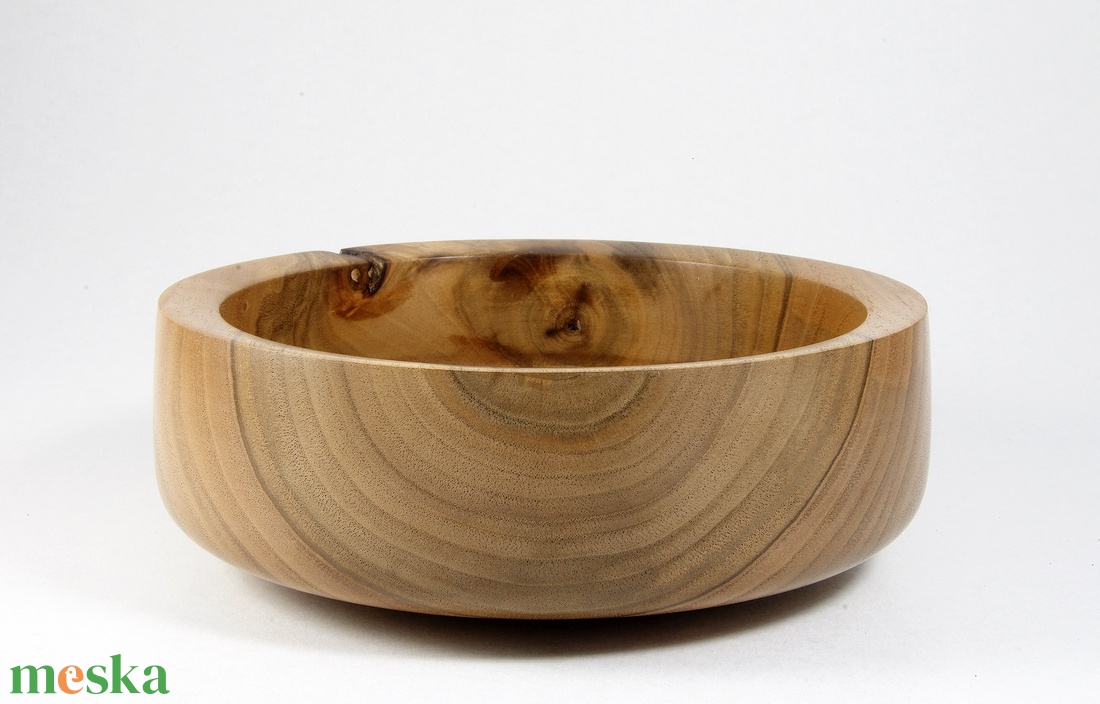 Kicsi minimál - Egyedi, kézműves kínáló diófából - otthon & életmód - dekoráció - asztal és polc dekoráció - asztaldísz - Meska.hu