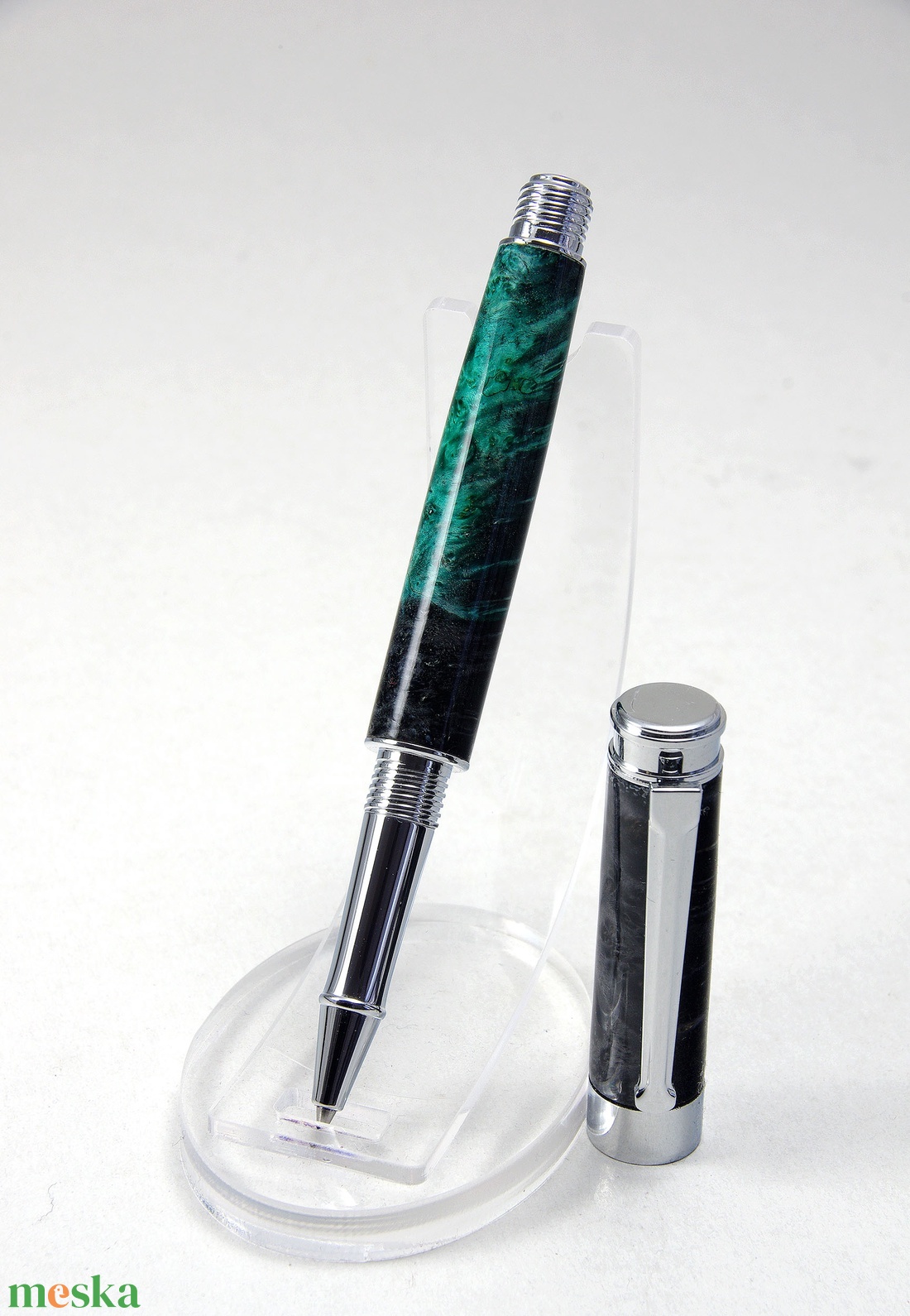 Zöld és fekete - Egyedi kézműves golyóstoll - otthon & életmód - papír, írószer - ceruza & toll - Meska.hu