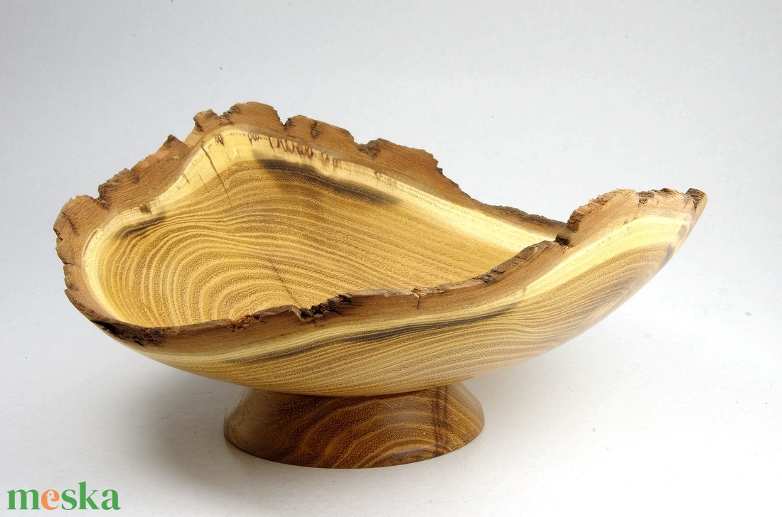 Nagy talpas akác - Egyedi, kézműves karéjtál akácfából - otthon & életmód - konyhafelszerelés, tálalás - tálalás - kínálótál - Meska.hu