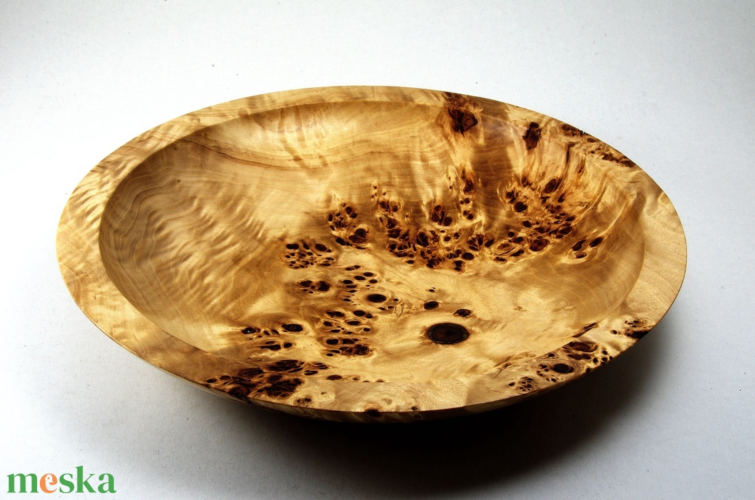 Vándor - Egyedi kézműves kínálótál csomoros nyárfából - otthon & életmód - konyhafelszerelés, tálalás - tálalás - kínálótál - Meska.hu