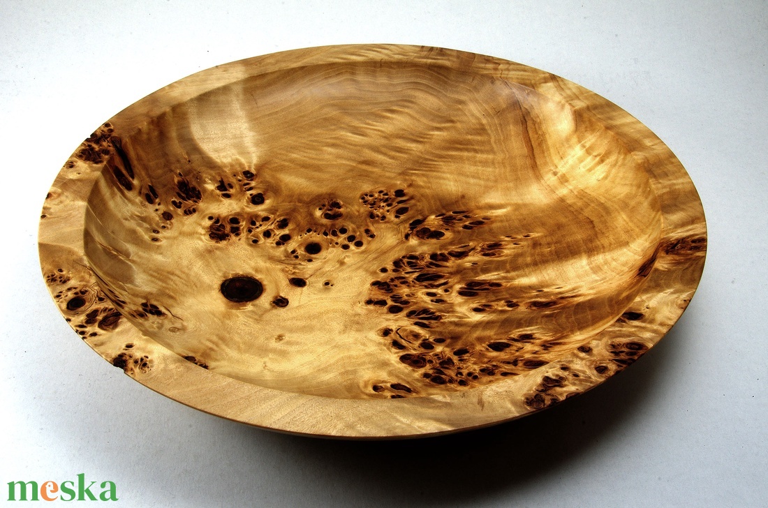 Vándor - Egyedi kézműves kínálótál csomoros nyárfából - otthon & életmód - konyhafelszerelés, tálalás - tálalás - kínálótál - Meska.hu