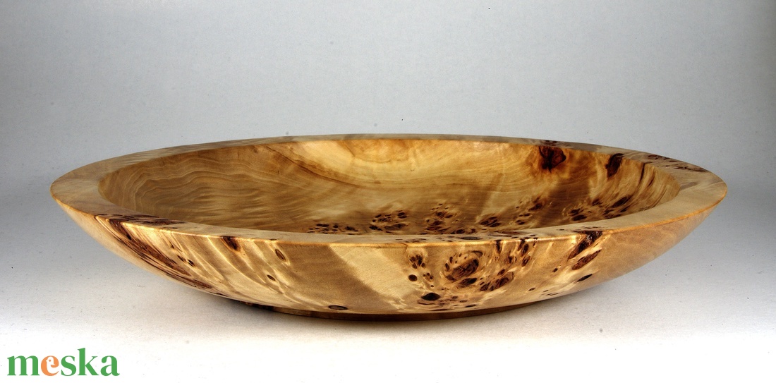 Vándor - Egyedi kézműves kínálótál csomoros nyárfából - otthon & életmód - konyhafelszerelés, tálalás - tálalás - kínálótál - Meska.hu