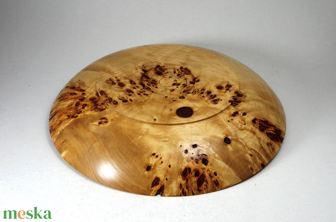 Vándor - Egyedi kézműves kínálótál csomoros nyárfából - otthon & életmód - konyhafelszerelés, tálalás - tálalás - kínálótál - Meska.hu