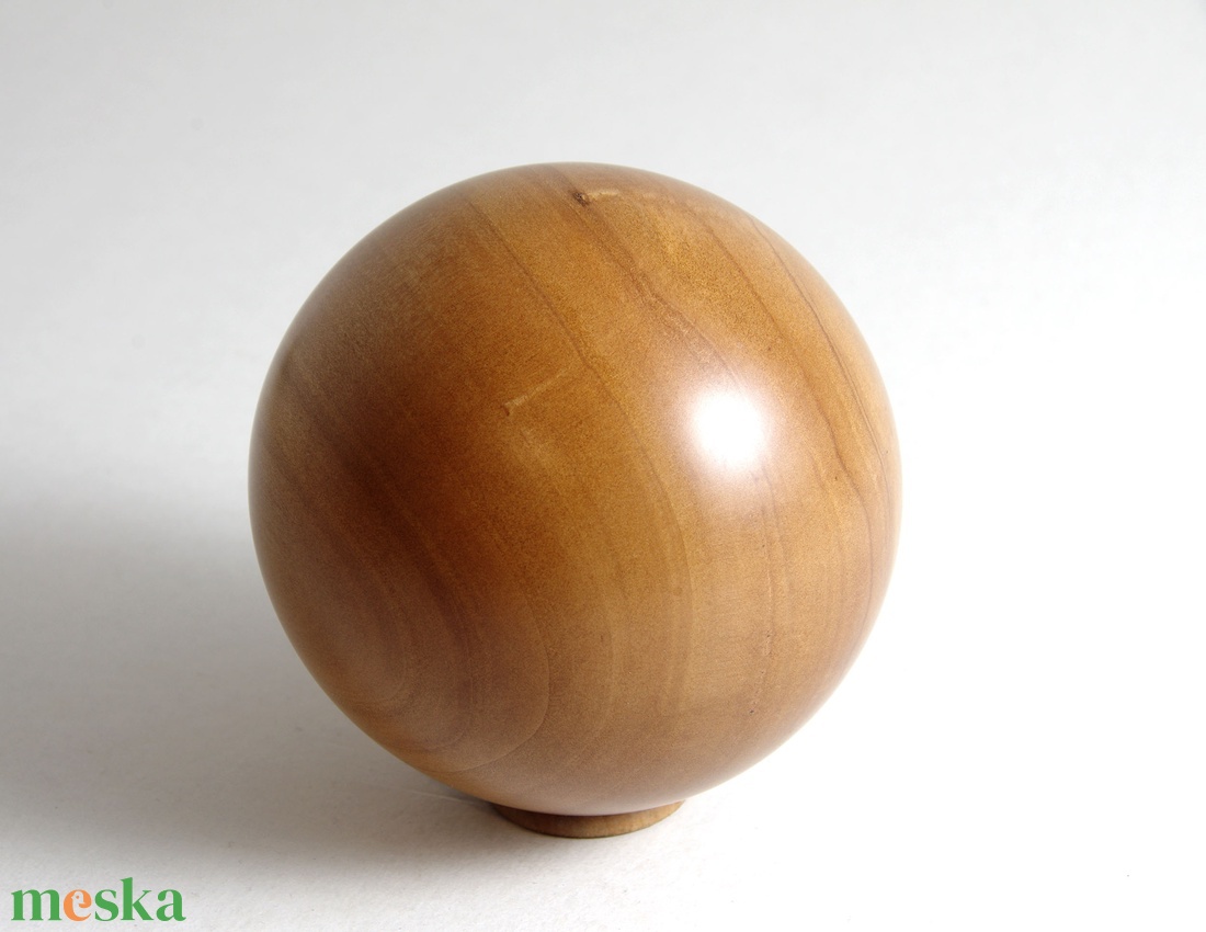 Gömböc II. - Egyedi, kézműves termék körtefából - otthon & életmód - dekoráció - asztal és polc dekoráció - asztaldísz - Meska.hu
