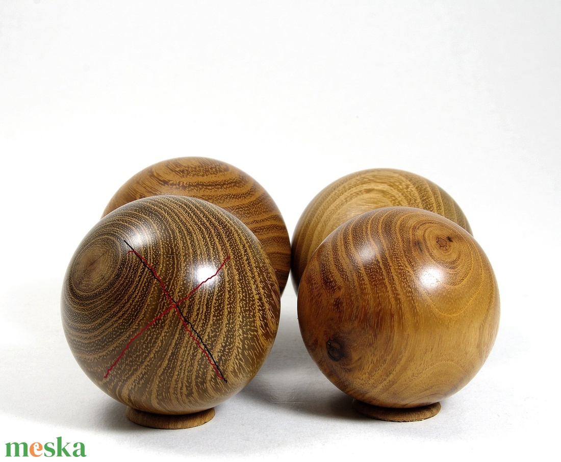 Talp és tenyér masszírozó golyó - Egyedi, kézműves termék - szépségápolás - testápolás - kéz- és lábápolás - Meska.hu