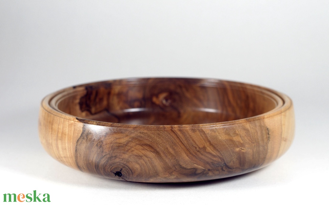 Erzsébet-tál, Egyedi, kézműves kínálótál diófából - otthon & életmód - konyhafelszerelés, tálalás - tálalás - kínálótál - Meska.hu