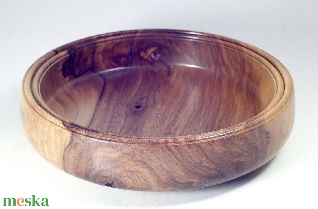 Erzsébet-tál, Egyedi, kézműves kínálótál diófából - otthon & életmód - konyhafelszerelés, tálalás - tálalás - kínálótál - Meska.hu