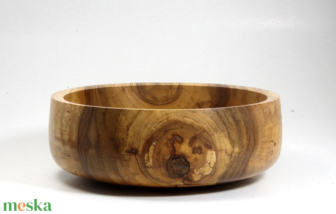 Újjászületés - Egyedi, kézműves kínálótál diófából - otthon & életmód - dekoráció - asztal és polc dekoráció - dekorációs tál, tartó - Meska.hu