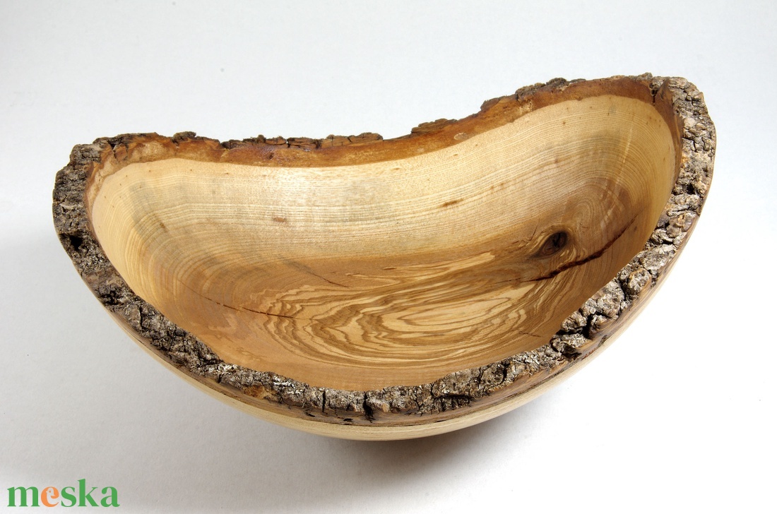 Kőris - Egyedi, kézműves karéjtál kőrisfából - otthon & életmód - dekoráció - asztal és polc dekoráció - dekorációs tál, tartó - Meska.hu