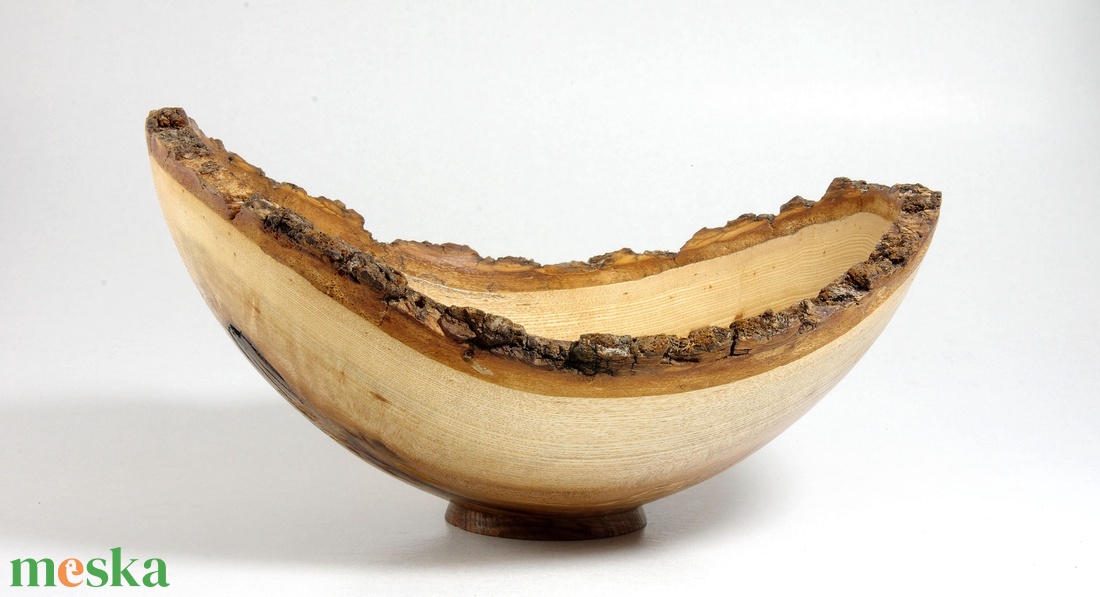Kőris - Egyedi, kézműves karéjtál kőrisfából - otthon & életmód - dekoráció - asztal és polc dekoráció - dekorációs tál, tartó - Meska.hu
