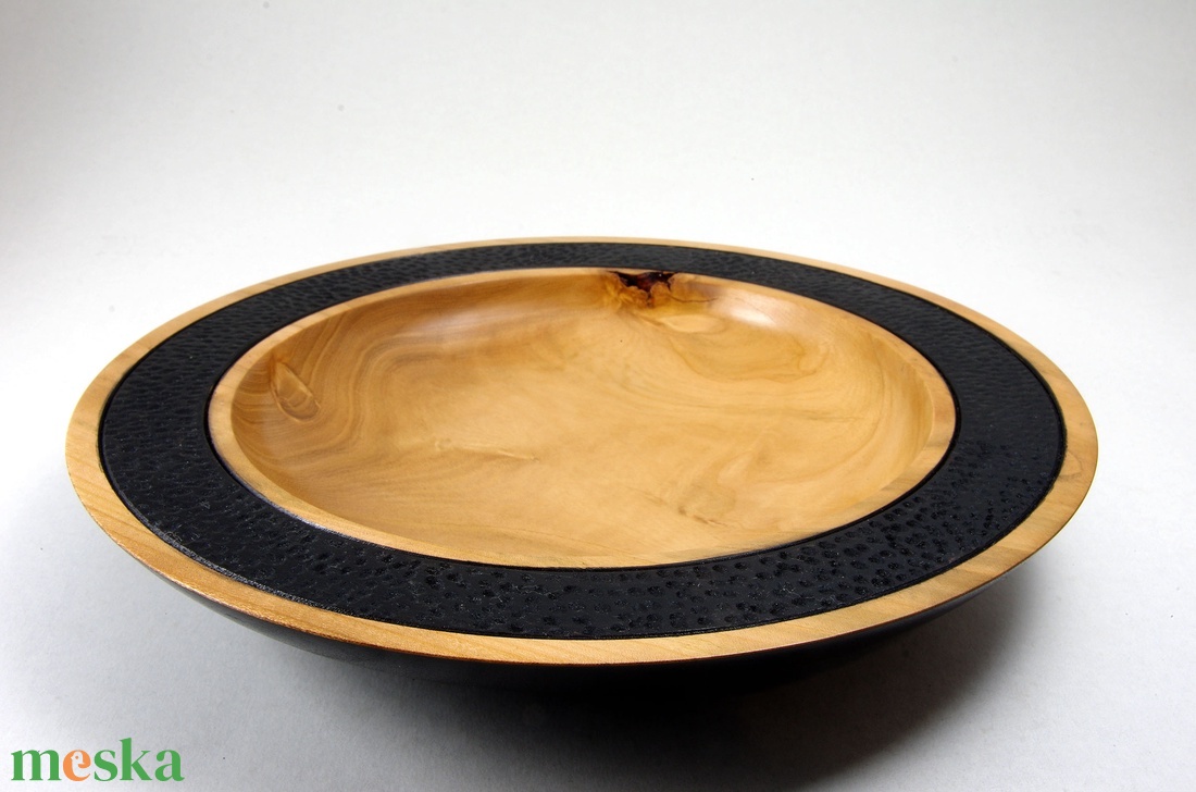 Sírius - Egyedi, kézműves dísztál vadkörtefából - otthon & életmód - dekoráció - asztal és polc dekoráció - asztaldísz - Meska.hu