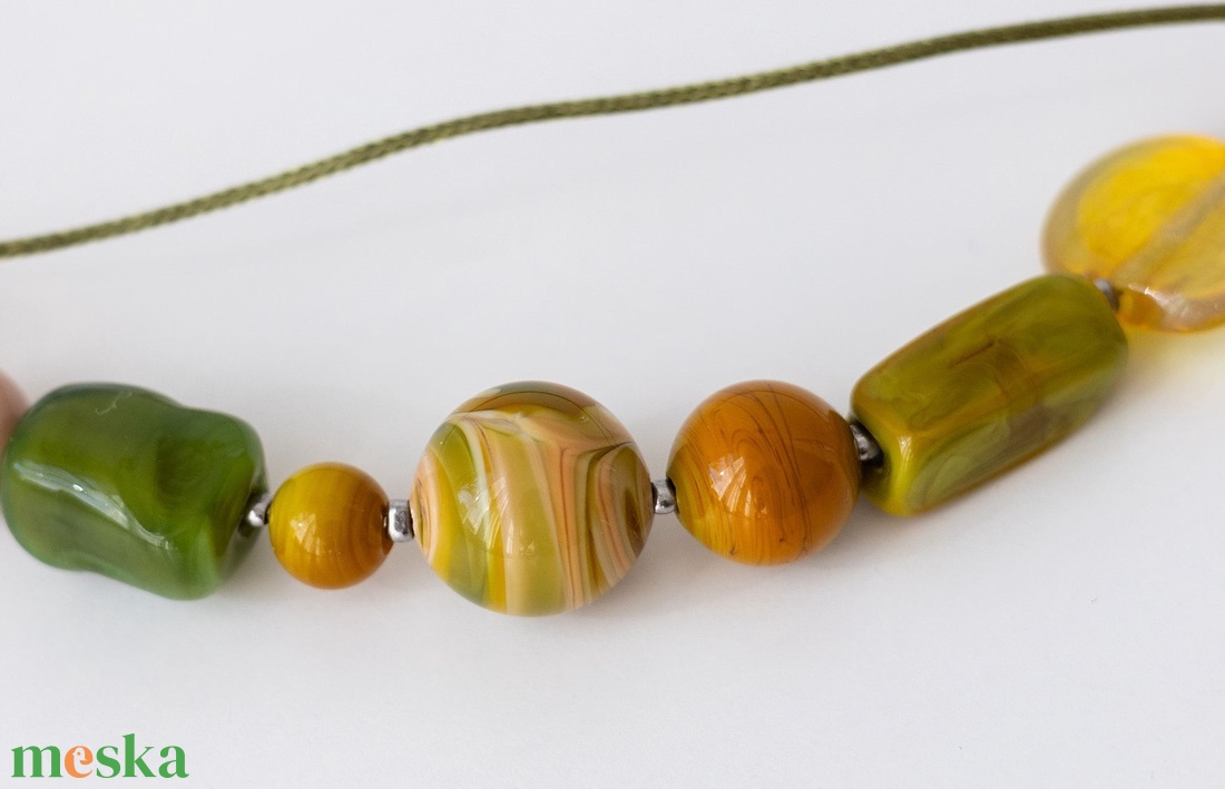 Nyaklánc egyedi üveggyöngyökkel - ékszer - nyaklánc - gyöngyös nyaklánc - Meska.hu Nyaklánc egyedi üveggyöngyökkel - ékszer - nyaklánc - gyöngyös nyaklánc - Meska.hu