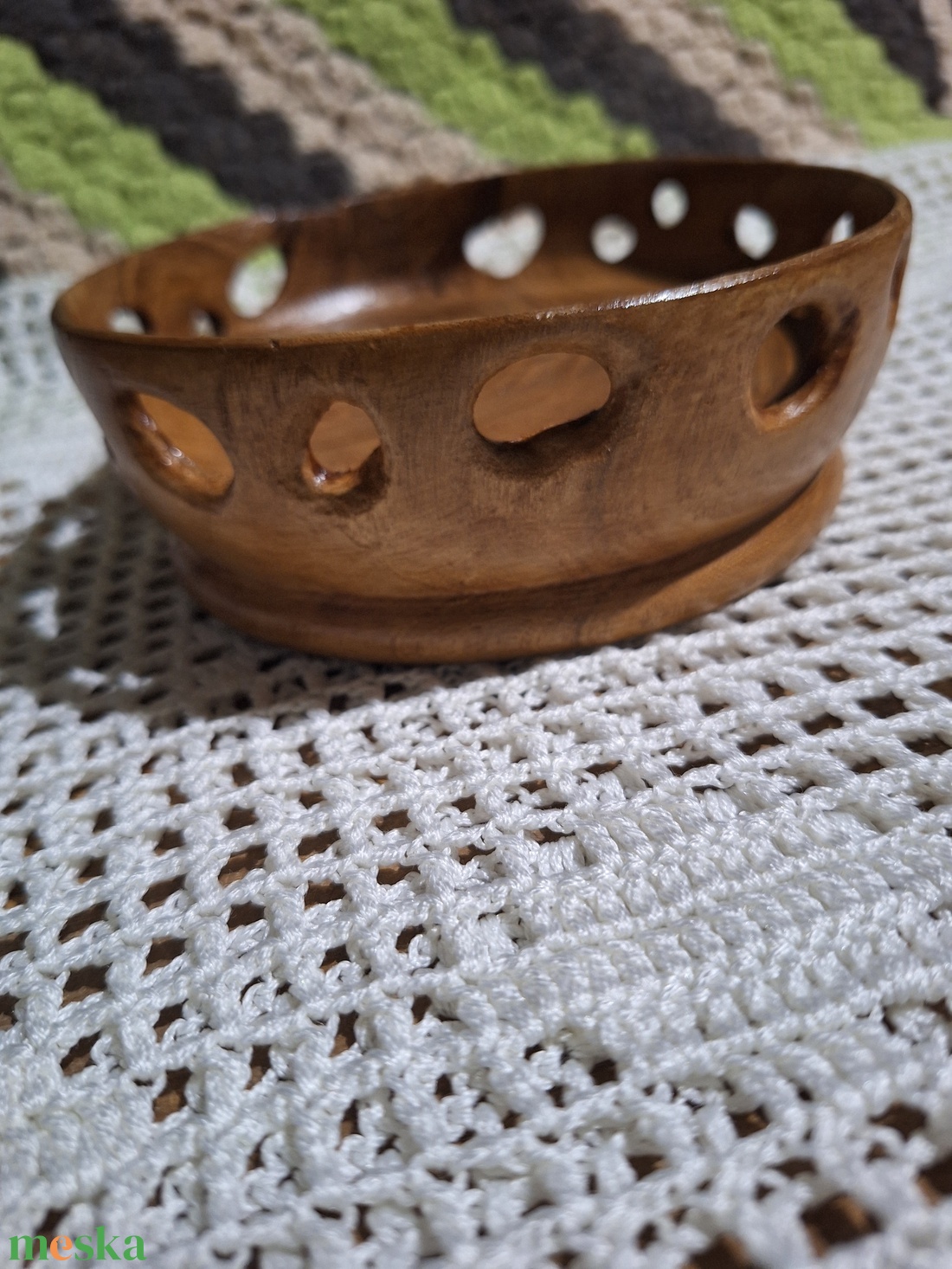 Egyedi, faragott fatál - otthon & életmód - konyhafelszerelés, tálalás - tálalás - kínálótál - Meska.hu