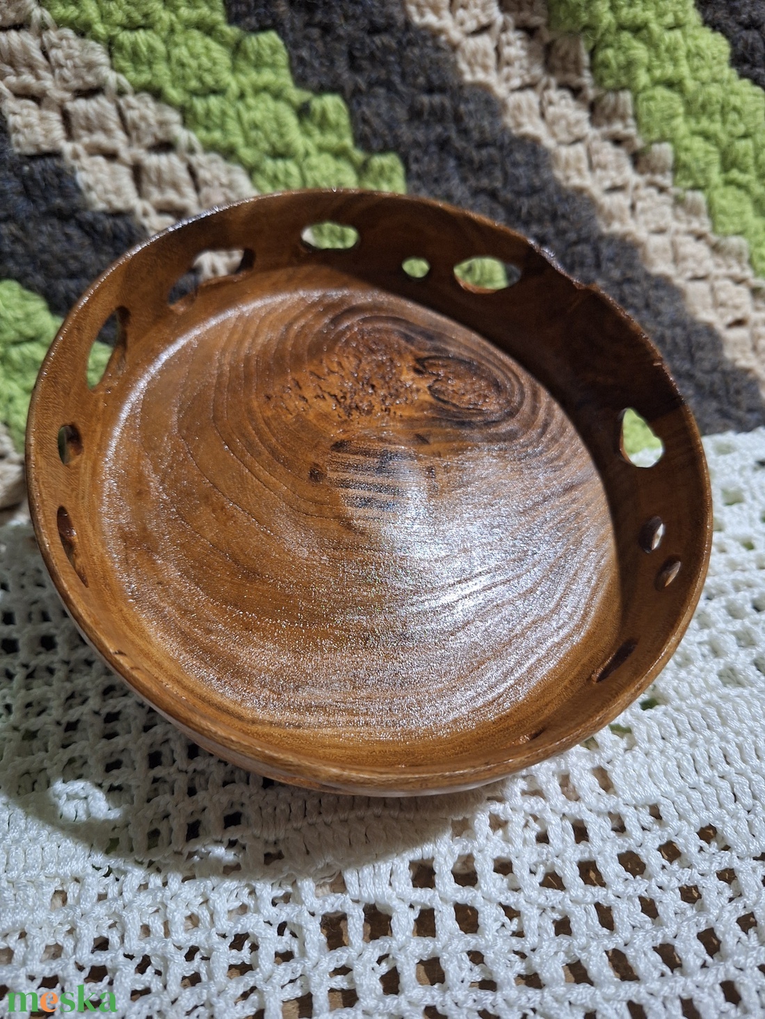 Egyedi, faragott fatál - otthon & életmód - konyhafelszerelés, tálalás - tálalás - kínálótál - Meska.hu