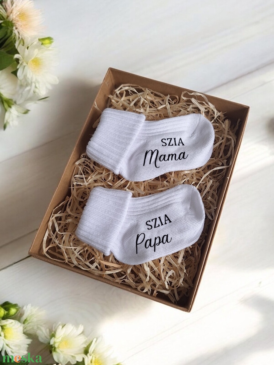 Baba bejelentő doboz, zokni - Szia Mama, Szia Papa - játék & sport - babalátogató ajándékcsomag - Meska.hu Baba bejelentő doboz, zokni - Szia Mama, Szia Papa - játék & sport - babalátogató ajándékcsomag - Meska.hu