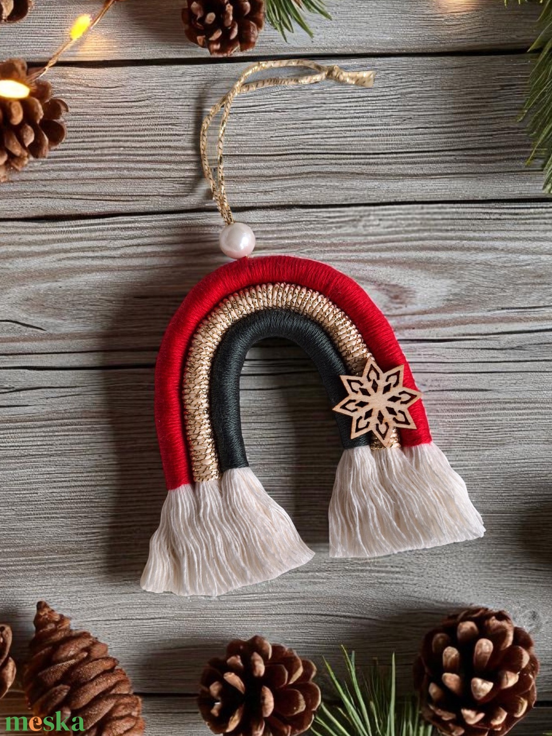 Makramé Karácsonyfadísz - szivárvány #2 - karácsony - karácsonyi lakásdekoráció - karácsonyfadíszek - Meska.hu