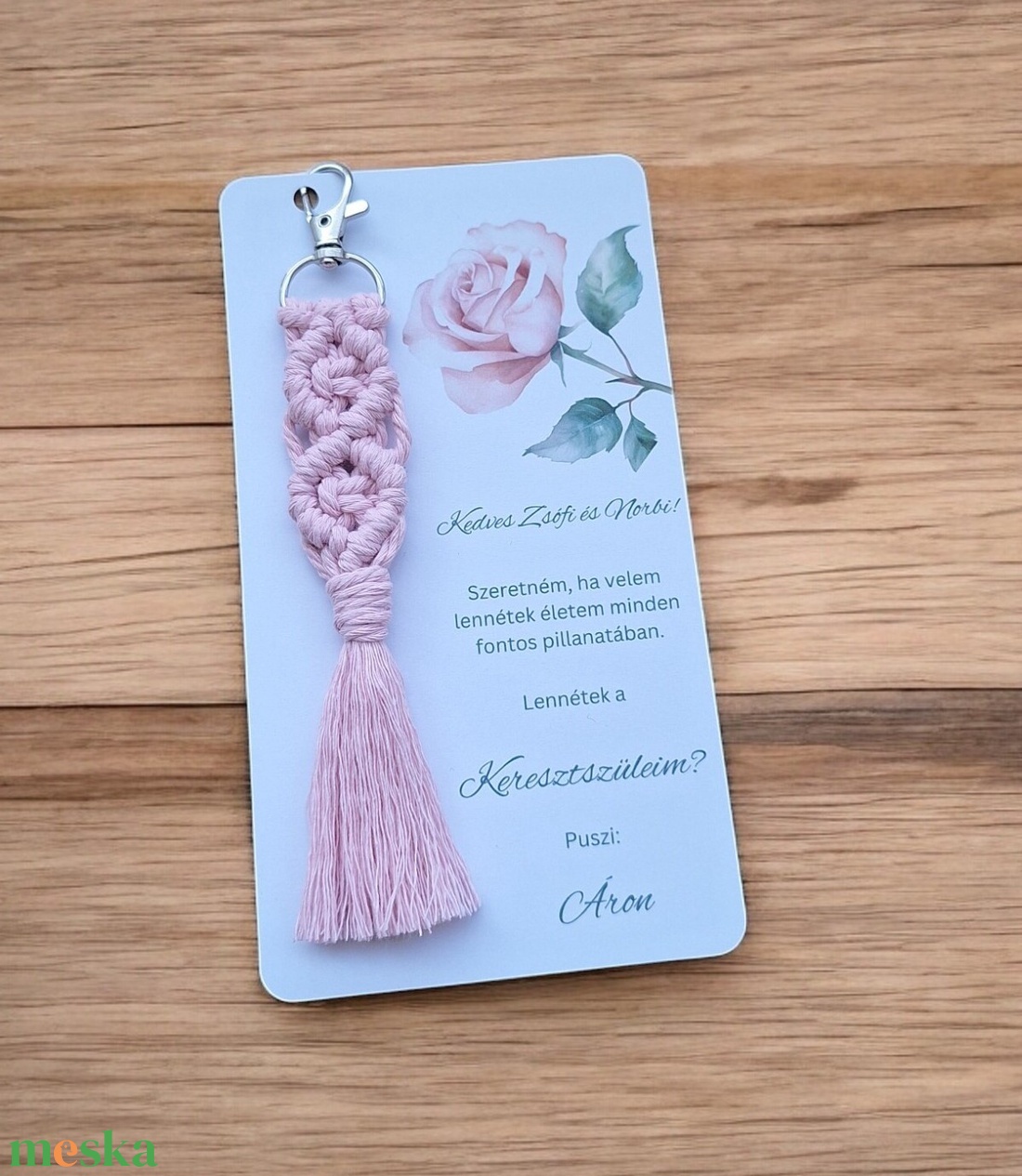 Keresztszülő felkérő ajándék, makramé kulcstartó - rózsaszín #1 - játék & sport - keresztelőajándékok - Meska.hu
