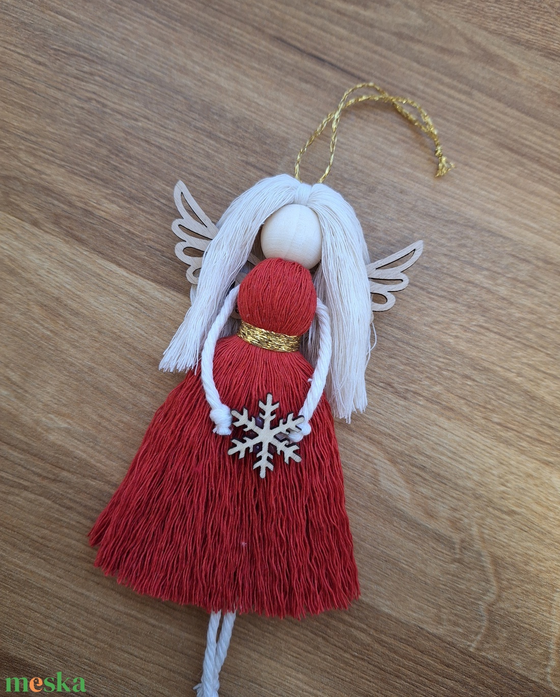 Piros makramé angyal, karácsonyfadísz - karácsony - karácsonyi lakásdekoráció - karácsonyfadíszek - Meska.hu