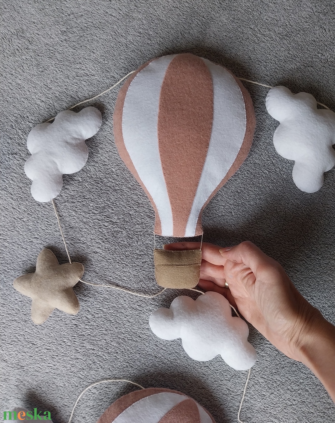 Babaszoba dekoráció girland hőlégballonnal - otthon & életmód - babaszoba, gyerekszoba - babaszoba dekoráció - Meska.hu Babaszoba dekoráció girland hőlégballonnal - otthon & életmód - babaszoba, gyerekszoba - babaszoba dekoráció - Meska.hu