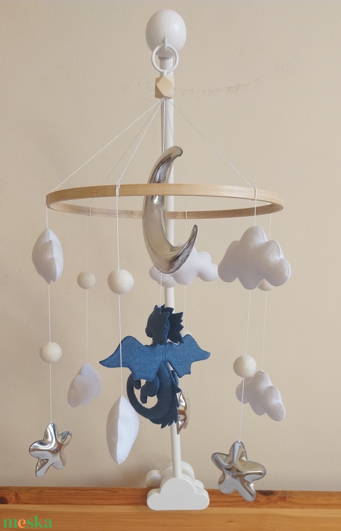 Sárkányok háza kiságyforgó kisfiúnak sárkánnyal  - baba - mama - baba játékok - kiságyforgó - Meska.hu