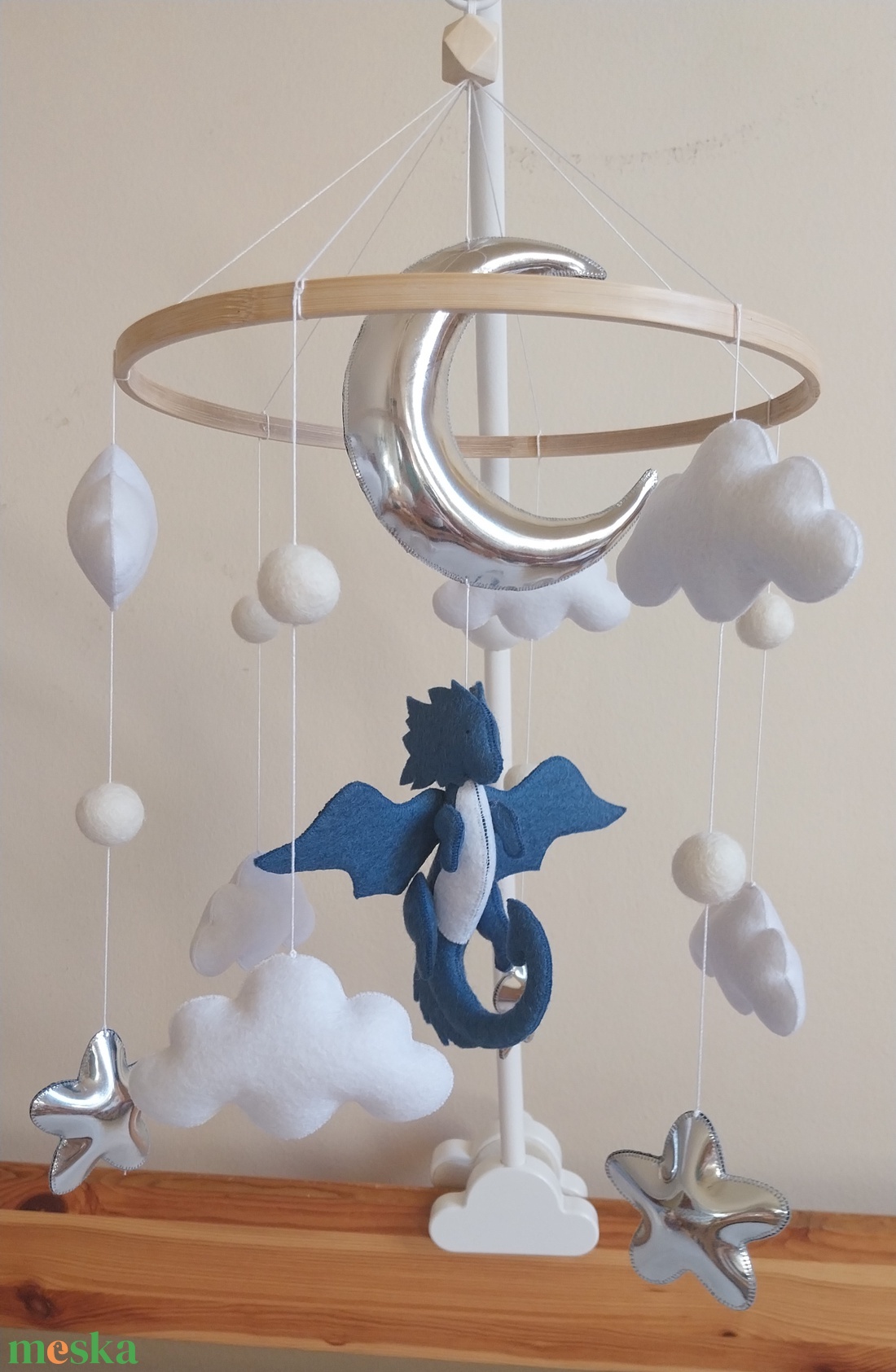 Sárkányok háza kiságyforgó kisfiúnak sárkánnyal  - baba - mama - baba játékok - kiságyforgó - Meska.hu