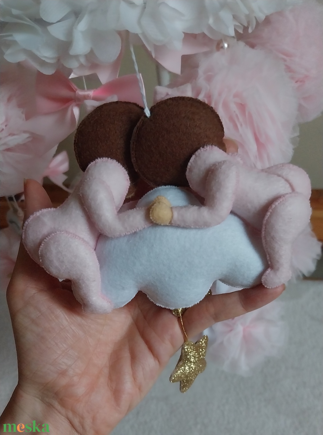 Kicsi Hercegnő csupa tüll, hattyús rózsaszín kiságyforgó iker kislányoknak angol stílusú koronával - baba - mama - baba játékok - kiságyforgó - Meska.hu