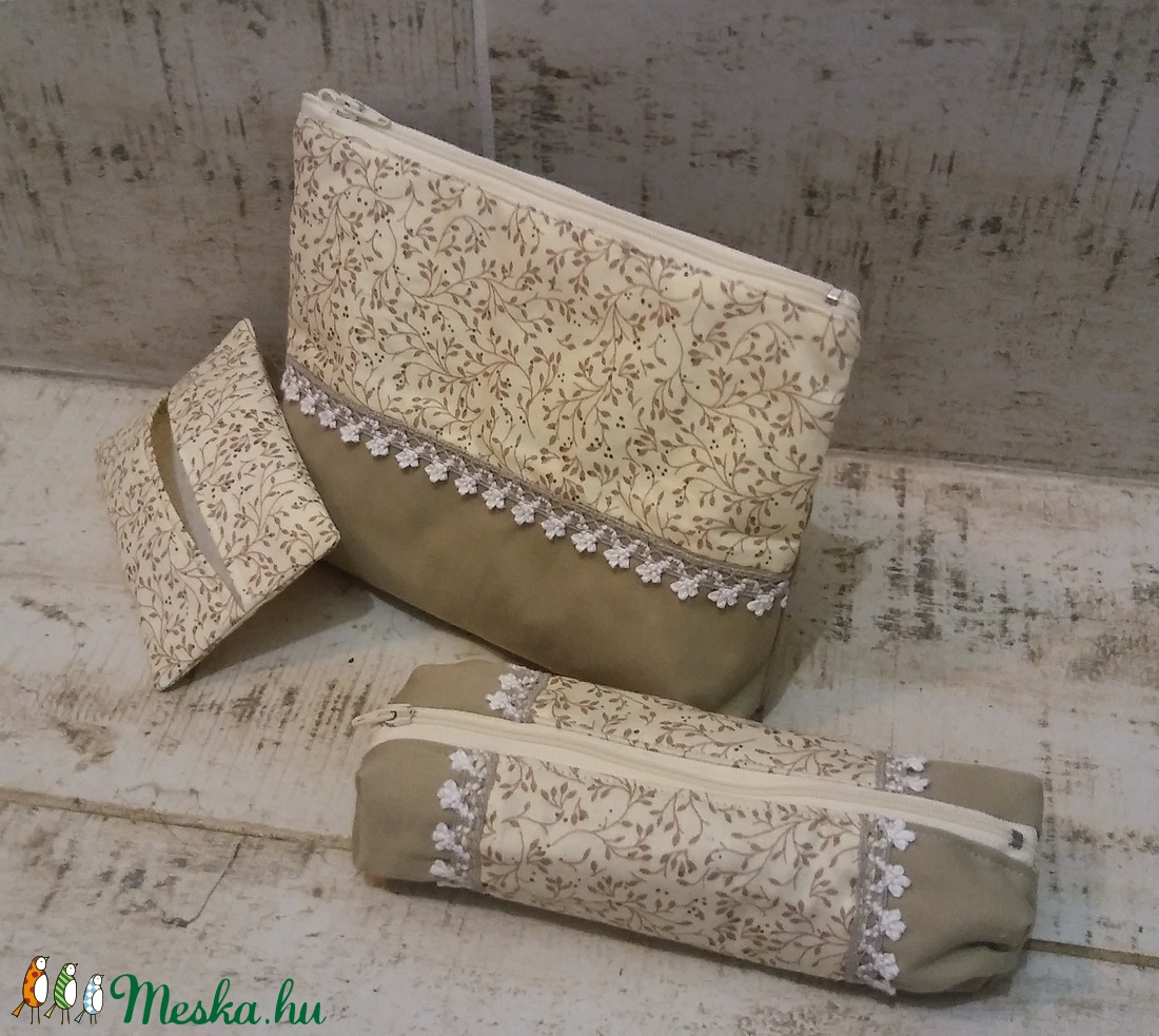 Beige indás, elegáns neszesszer szett - - Meska.hu Beige indás, elegáns neszesszer szett - - Meska.hu