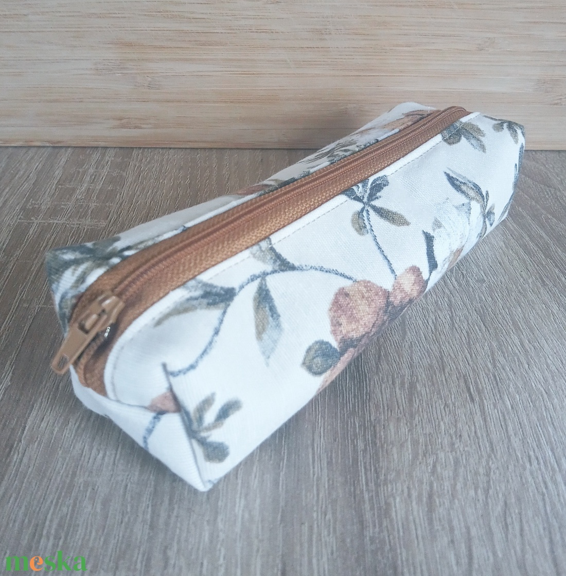 Őszi rózsa mintás tolltartó - táska & tok - neszesszer - Meska.hu Őszi rózsa mintás tolltartó - táska & tok - neszesszer - Meska.hu