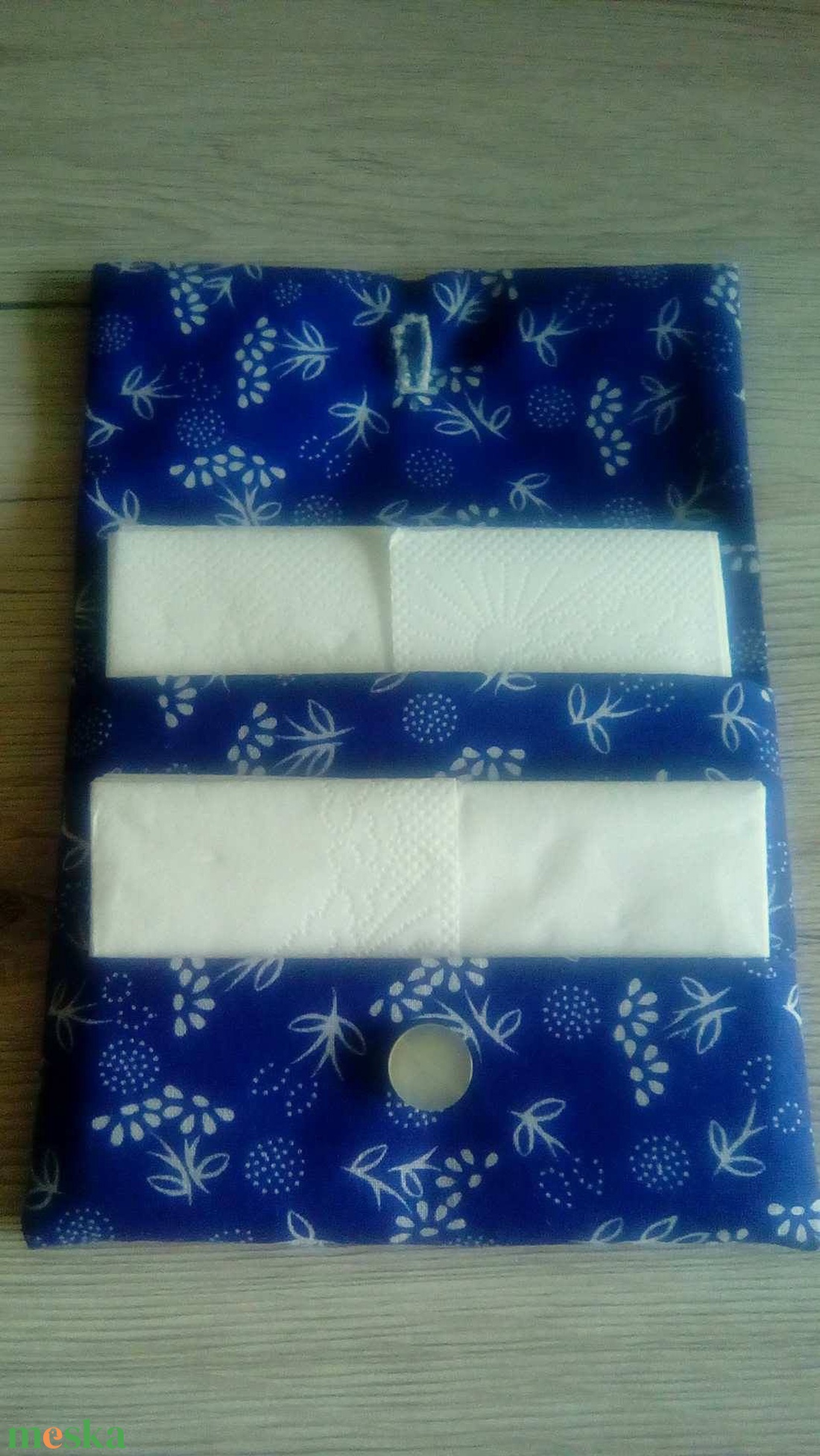 Kékfestő zsebkendő, tampon, betéttartó - szépségápolás - intim higiénia - egészségügyi tartó - Meska.hu