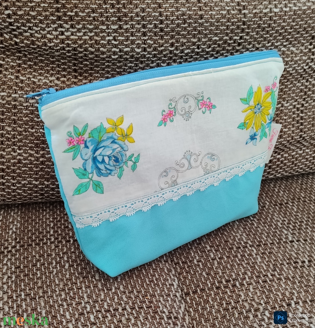 Virágos neszeszer kékkel - táska & tok - neszesszer - Meska.hu