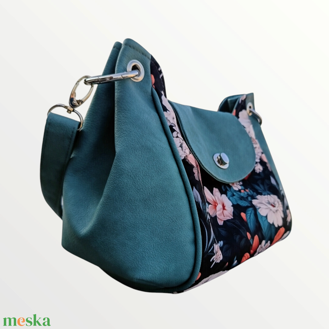 Női crossbody virágos táska  - táska & tok - kézitáska & válltáska - vállon átvethető táska - Meska.hu
