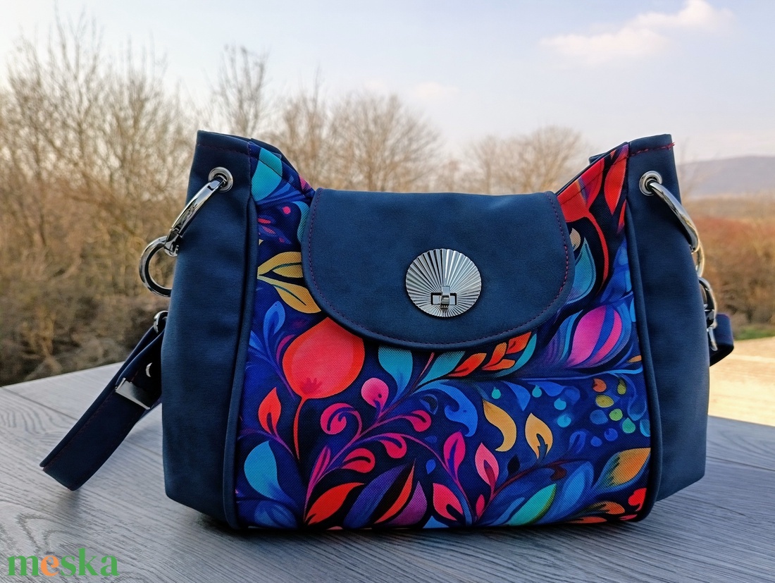 Női crossbody virágos táska - táska & tok - kézitáska & válltáska - vállon átvethető táska - Meska.hu Női crossbody virágos táska - táska & tok - kézitáska & válltáska - vállon átvethető táska - Meska.hu
