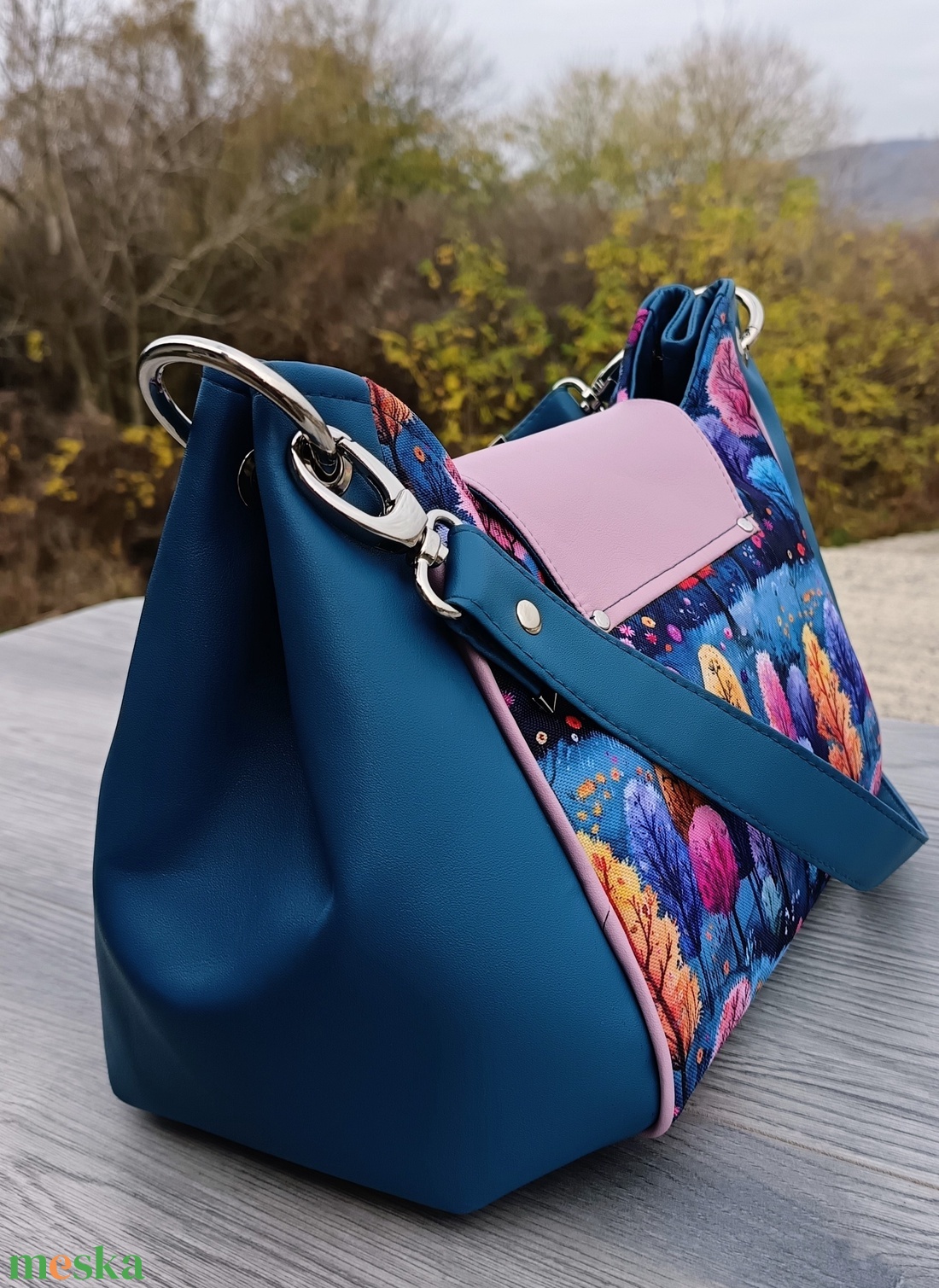 Női crossbody erdőmintás táska  - táska & tok - kézitáska & válltáska - válltáska - Meska.hu