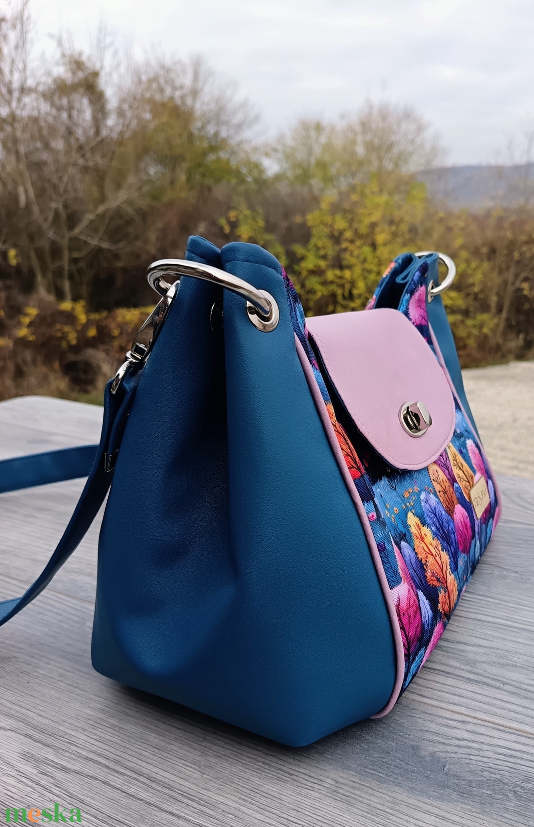 Női crossbody erdőmintás táska  - táska & tok - kézitáska & válltáska - válltáska - Meska.hu