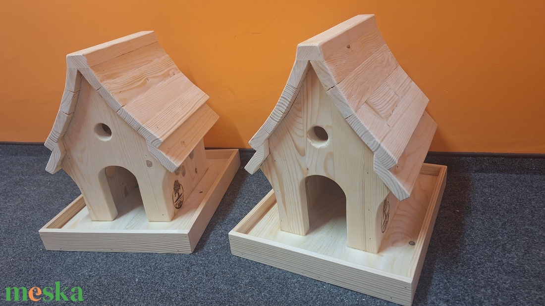 Ívelt tetős madáretető - otthon & életmód - ház & kert - madáretető & itató - Meska.hu