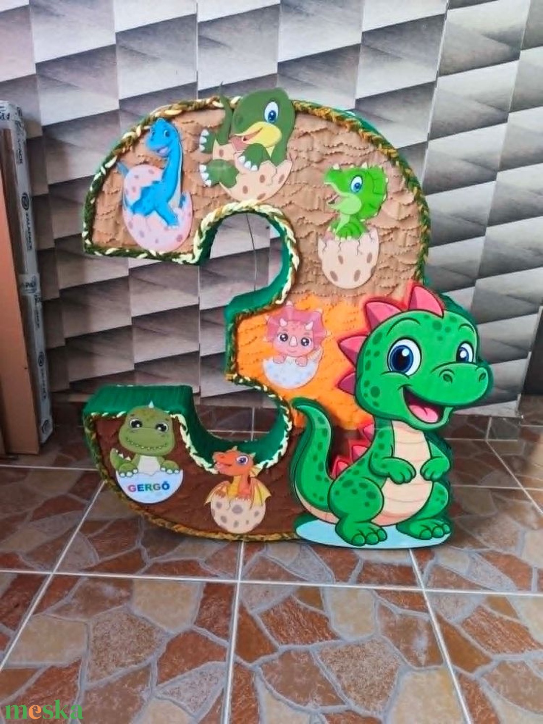 3 évesnek Dinó dekoráció 80cm  - játék & sport - pinata - Meska.hu