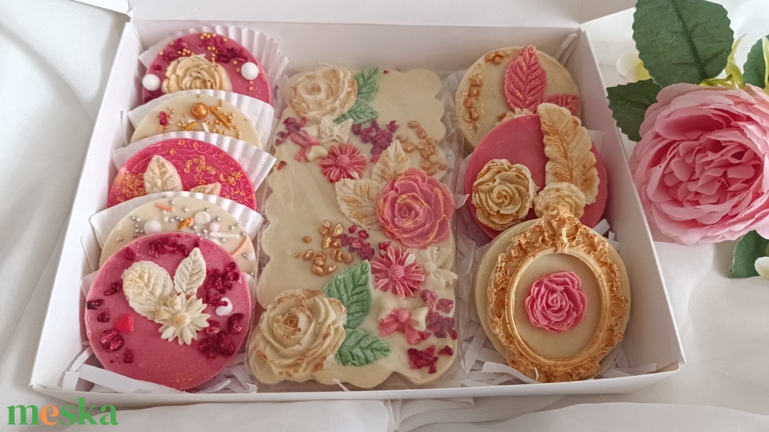Rose chocolate box - élelmiszer - édesség - Meska.hu Rose chocolate box - élelmiszer - édesség - Meska.hu