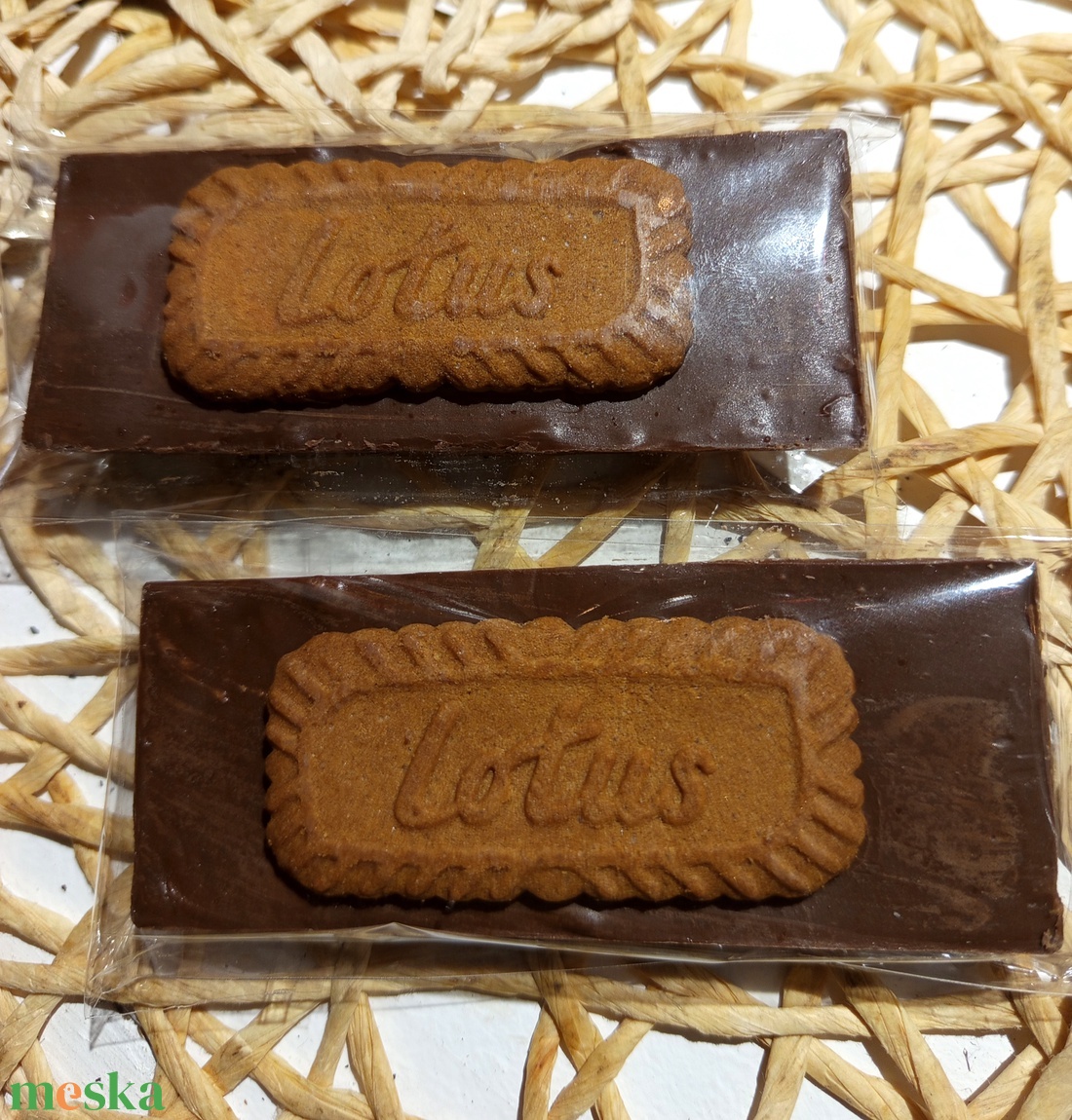 Lotus Spekulatius kekszes tejcsokoládé 65g - élelmiszer - édesség - kézműves csokoládé - Meska.hu